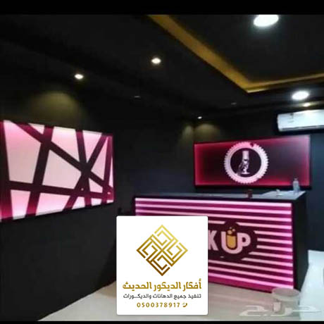 ديكورات مضيئة بالرياض